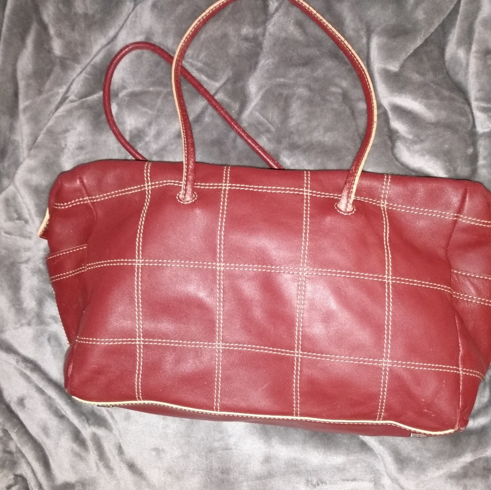 Purse - Picture 2 of 10